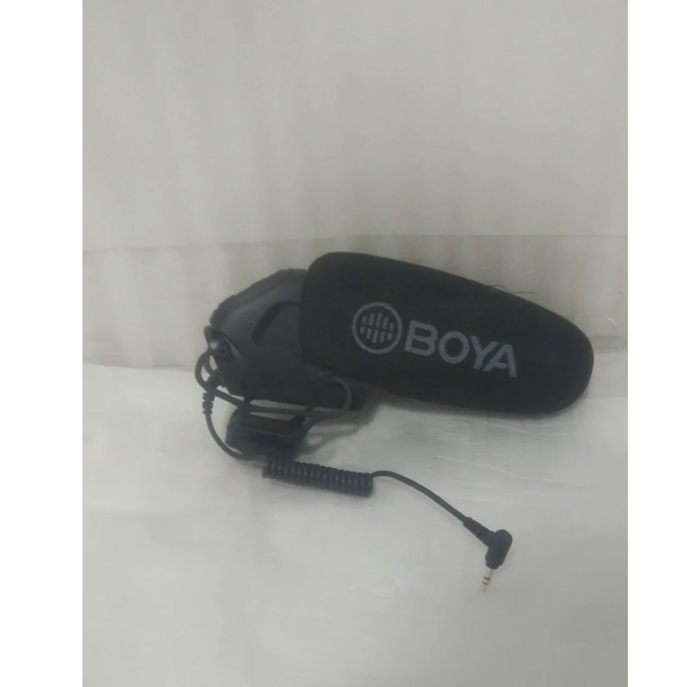 Boya BY-BM3032 Directional On-Camera Super-Cardioid Shotgun Condenser Microphone - Open Box B Stock - Image 4
