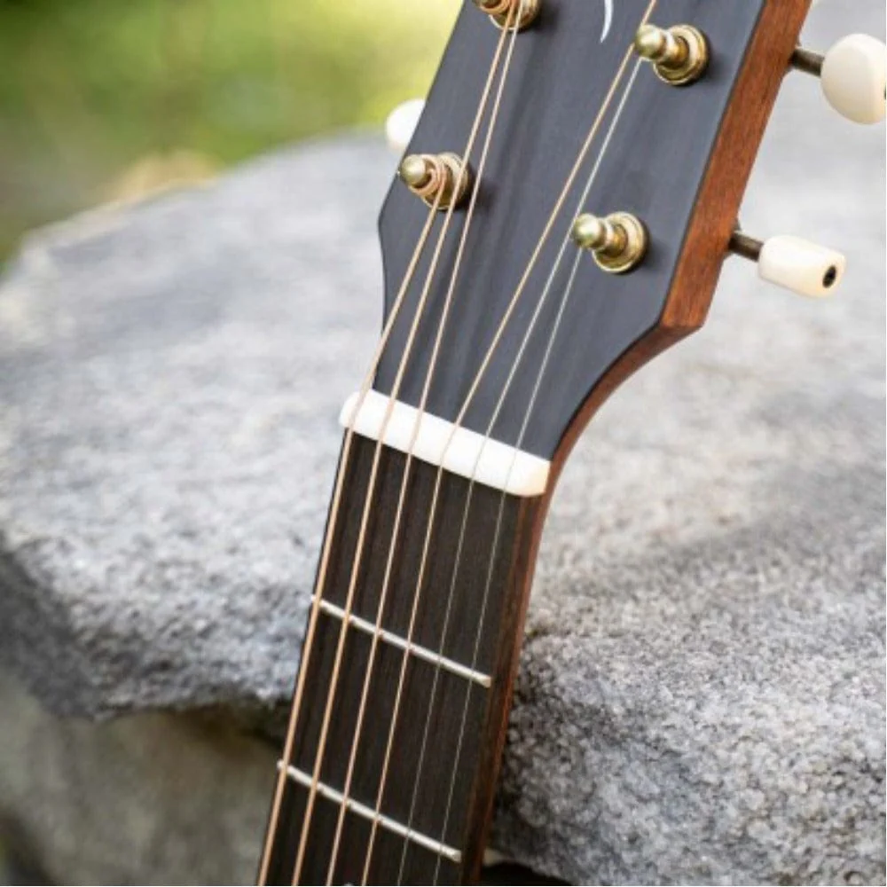 Cort CORE PE AMH Parlor 6 String Electro Acoustic Guitar - Image 4