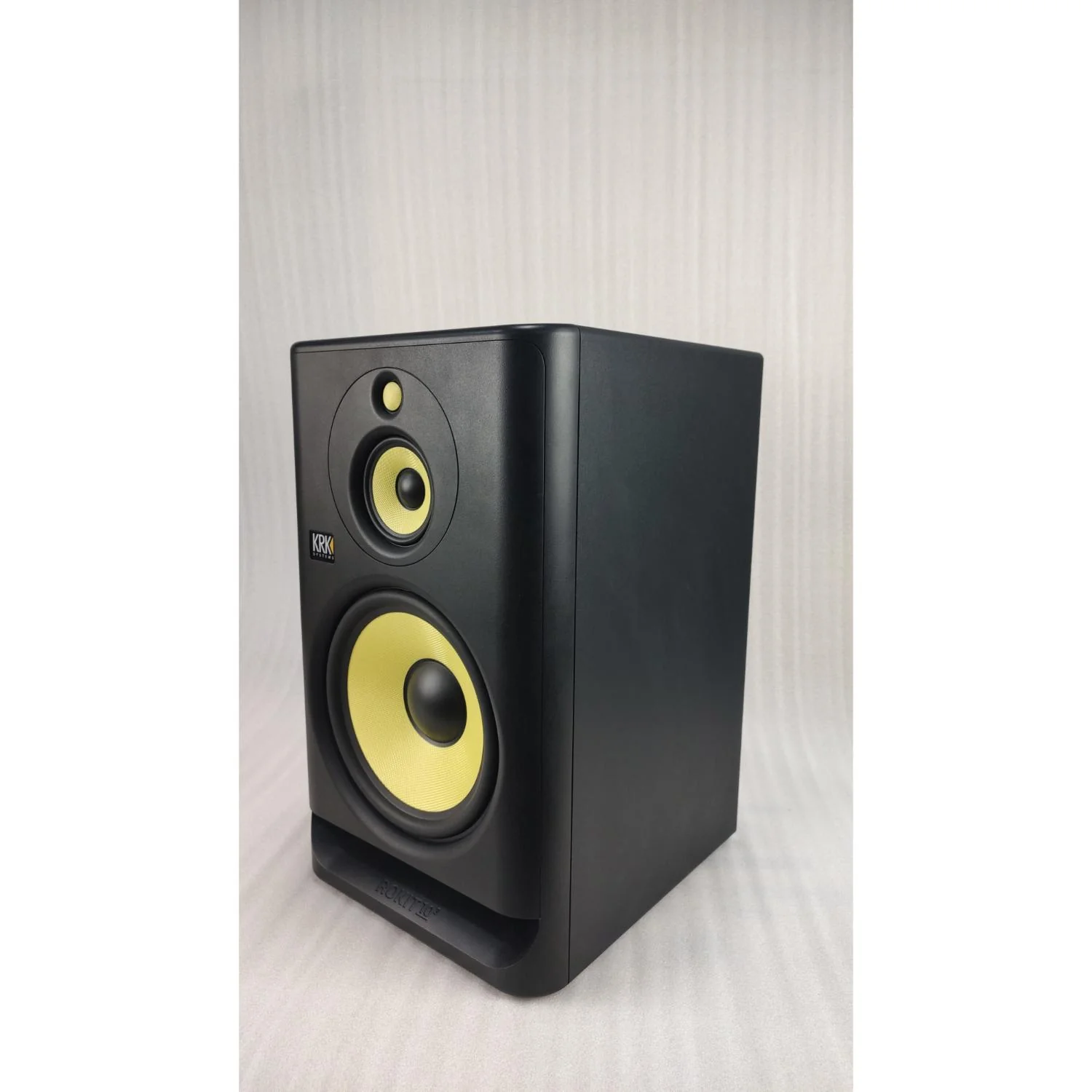 KRK ROKIT 10-3 G4 10inch Tri-Amp Mid-Field Powered Studio Monitor Speaker - Single - Open Box - Image 5