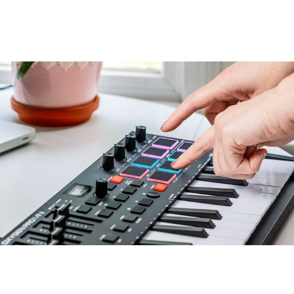 M-Audio Oxygen Pro USB Powered MIDI Controller With Smart Controls & Auto Mapping - Image 14
