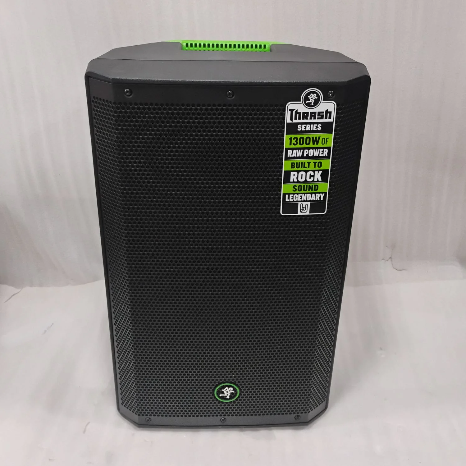 Mackie Thrash 215 15” 1300W Powered Loudspeaker - Open Box - Image 3