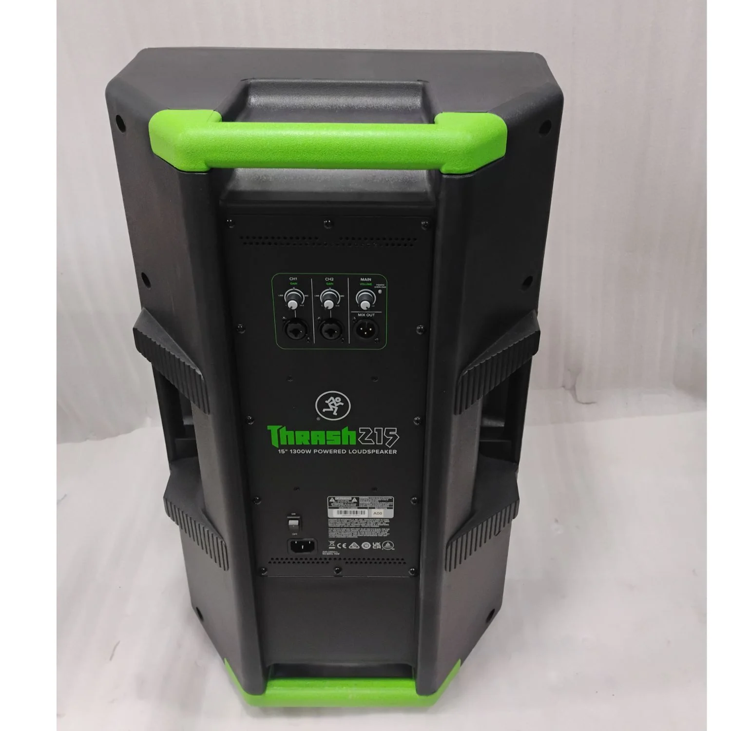 Mackie Thrash 215 15” 1300W Powered Loudspeaker - Open Box - Image 7