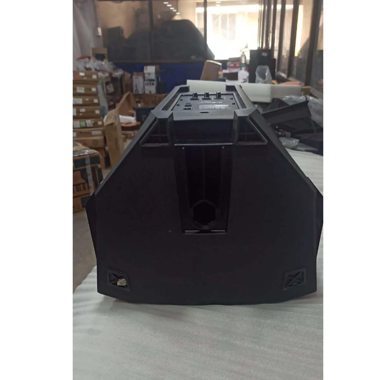 Mackie Thump Series Powered Loudspeaker - Open Box - Image 5