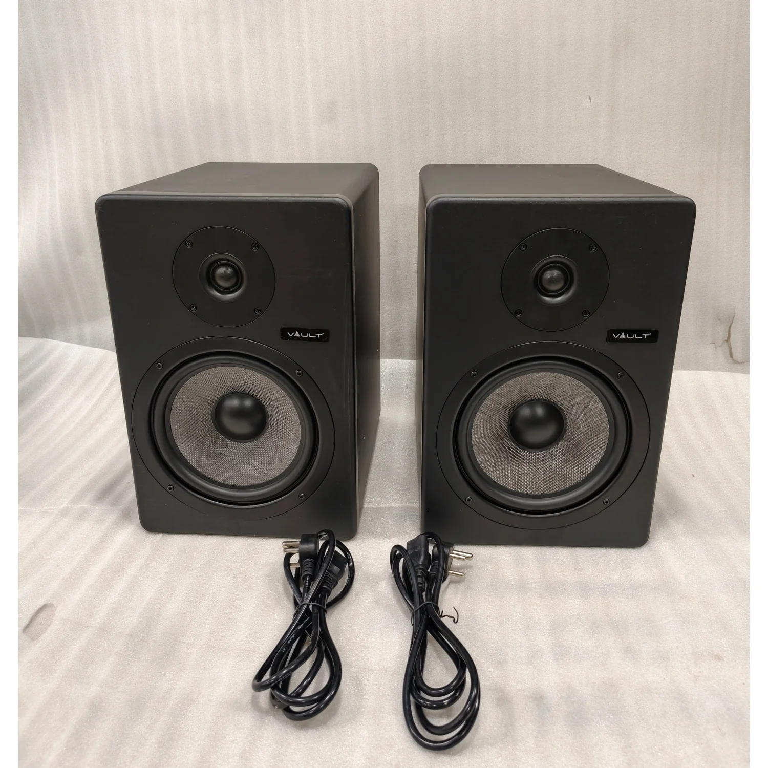 Vault C8 8-Inch Powered Studio Monitors - Pair - Open Box - Image 8