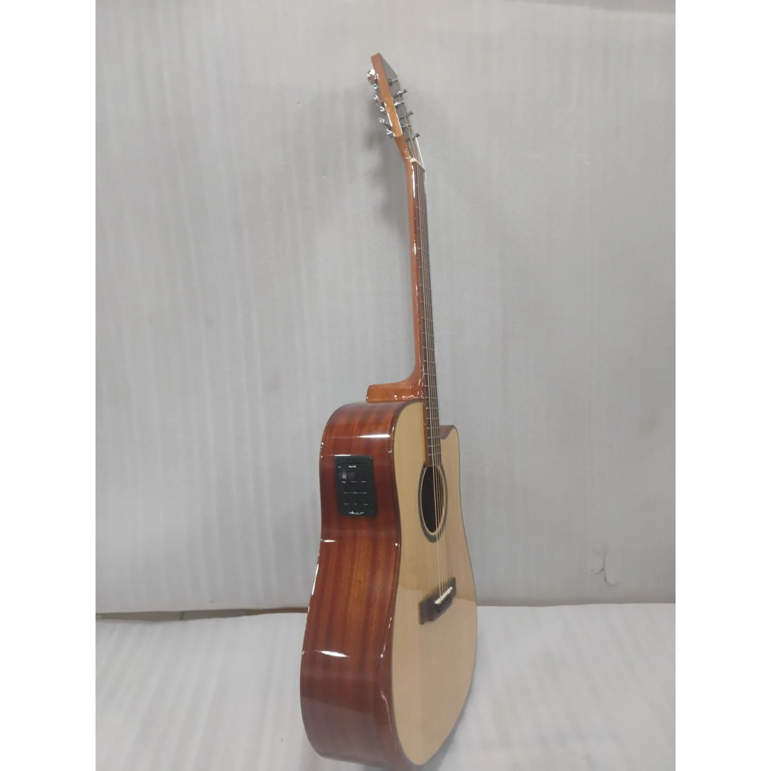 Vault DA60CE Premium Dreadnought Cutaway Solid Spruce Top Electro Acoustic Guitar with Dual EQ and Armrest - Open Box B Stock - Image 7