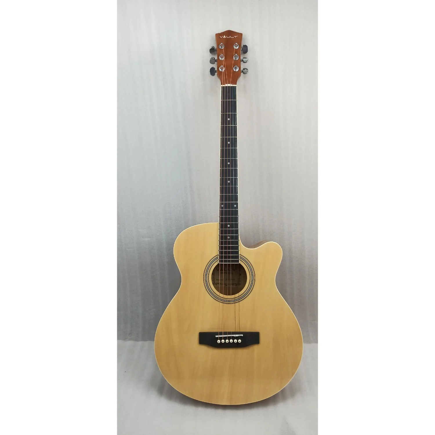 Vault EA20 Guitar Kit with Learn to Play Ebook, Bag, Strings, Straps, Picks, String winder & Polishing Cloth - 40 inch Cutaway Acoustic Guitar - Open Box B Stock - Image 17