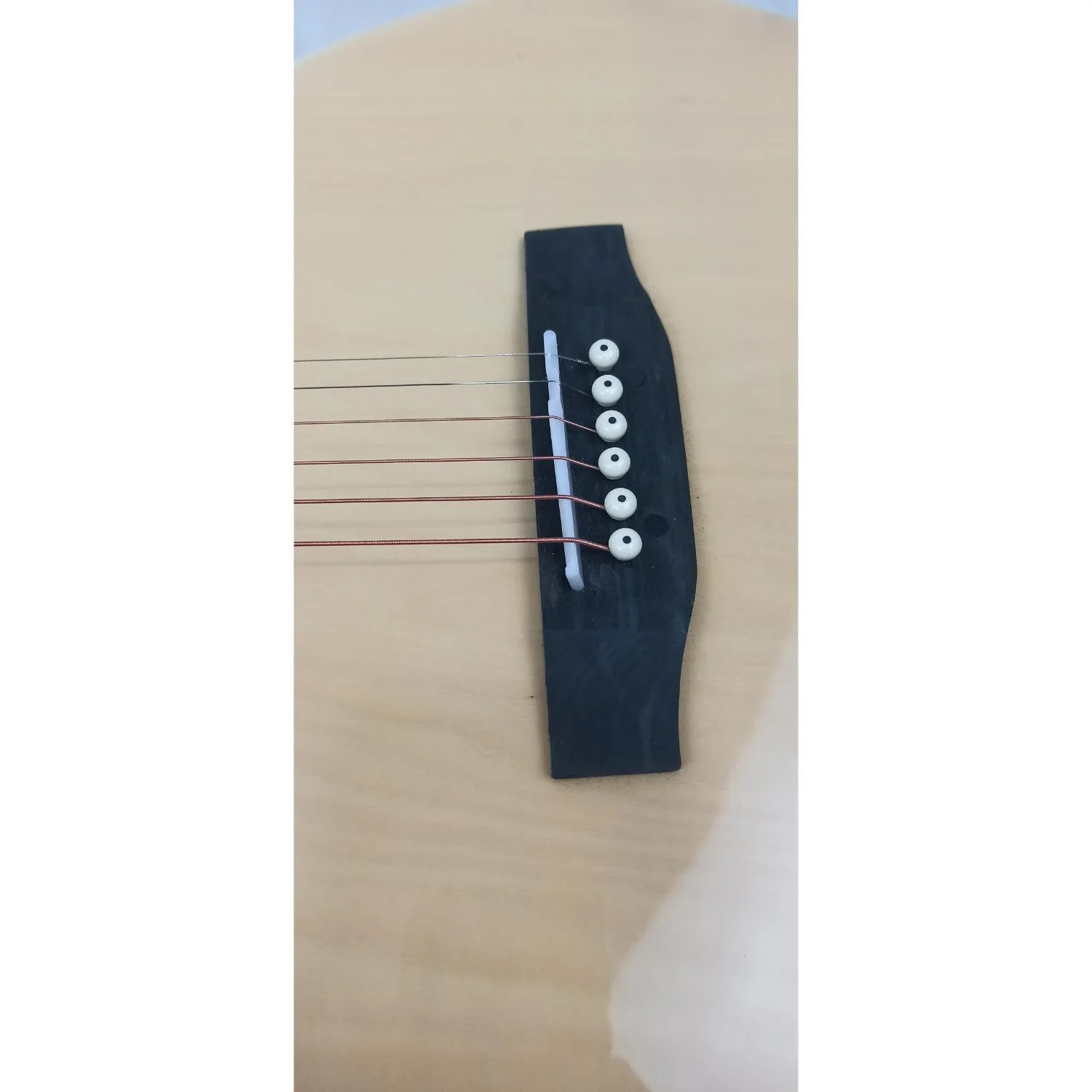 Vault EA20 Guitar Kit with Learn to Play Ebook, Bag, Strings, Straps, Picks, String winder & Polishing Cloth - 40 inch Cutaway Acoustic Guitar - Open Box B Stock - Image 6