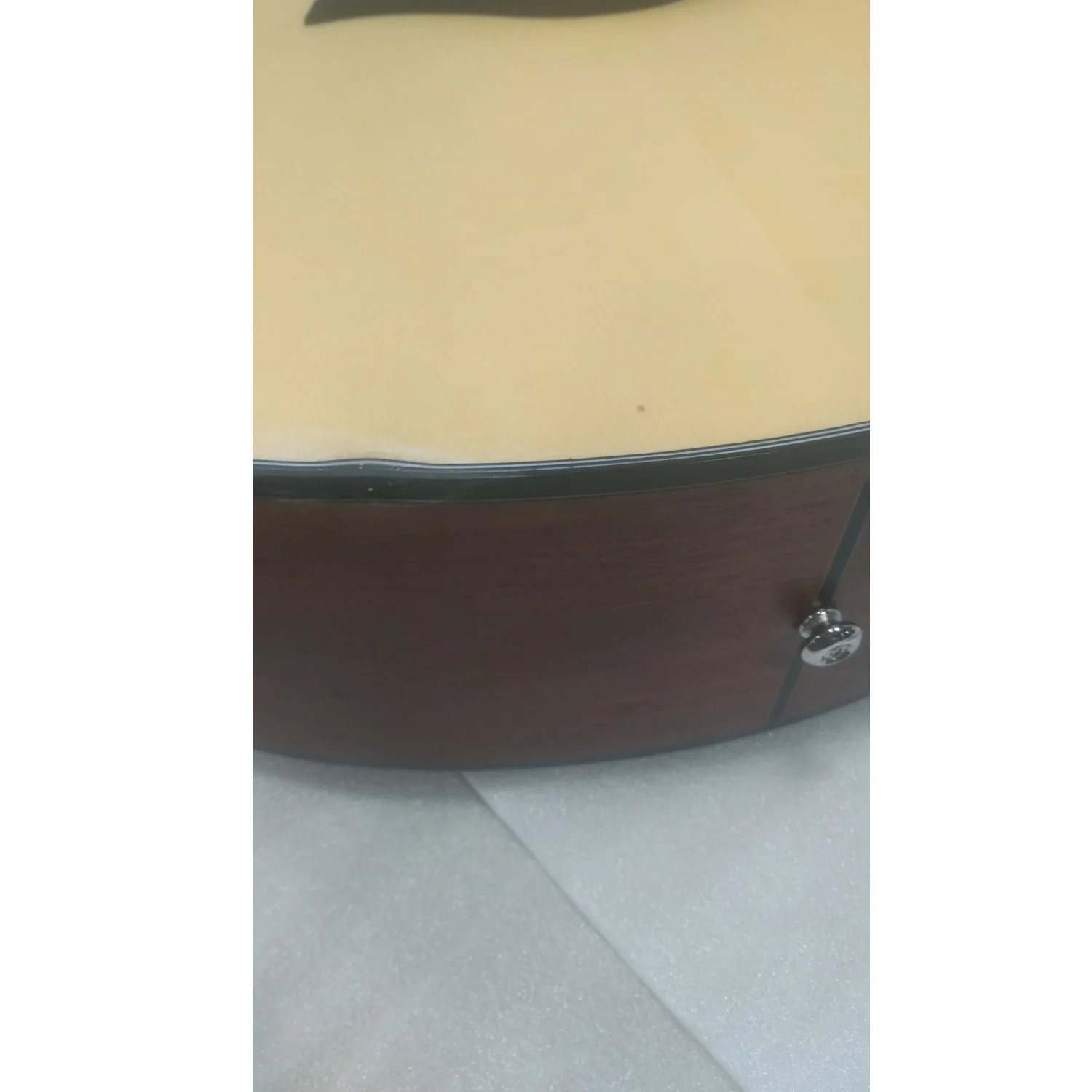 Vault EA25 Grand Auditorium Shape Acoustic Guitar with Bubinga Back and Sides - Open Box B Stock - Image 2