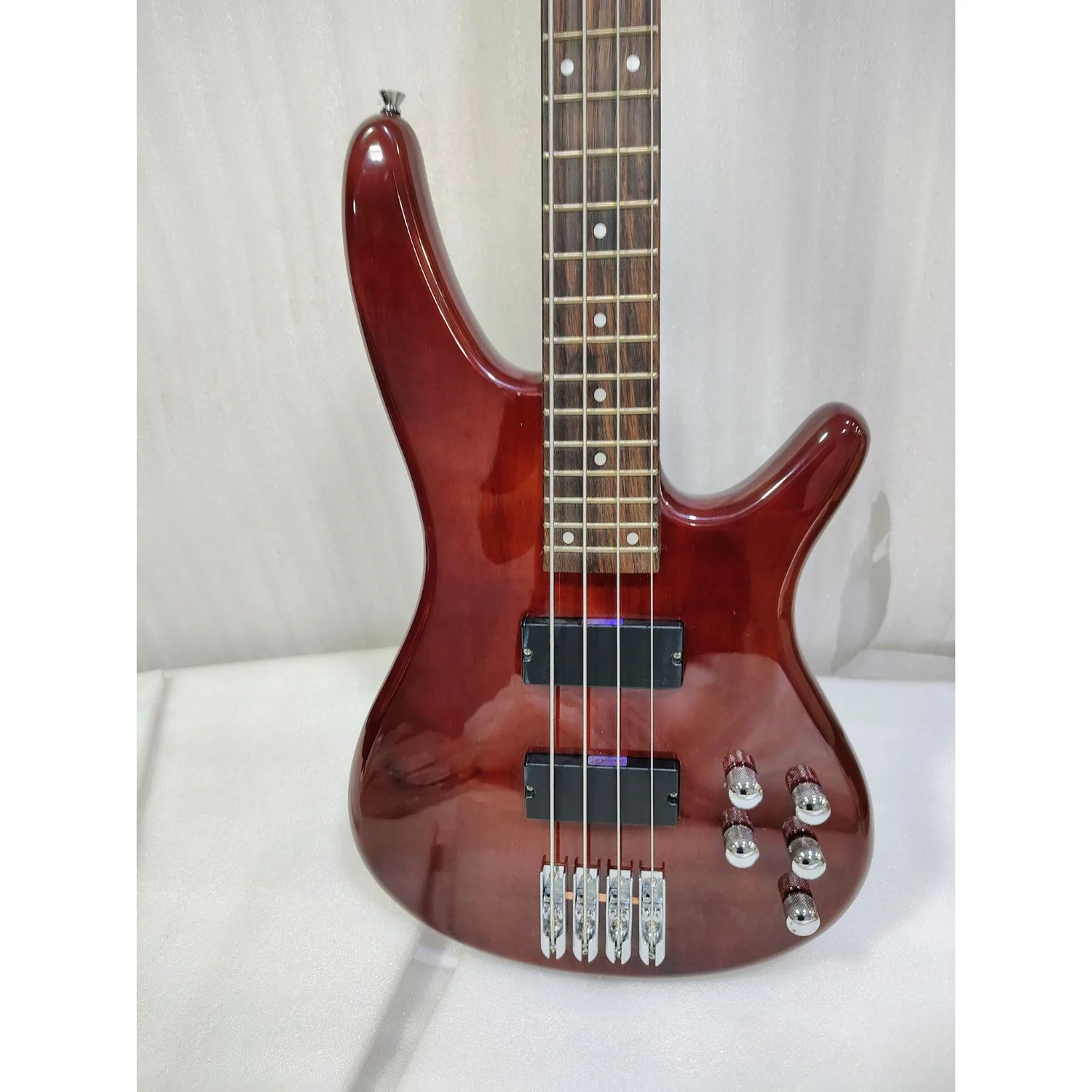 Vault Performer Pro RB4 Four String Electric Bass Guitar with Gigbag - High Gloss Solid Mahogany - Open Box - Image 15