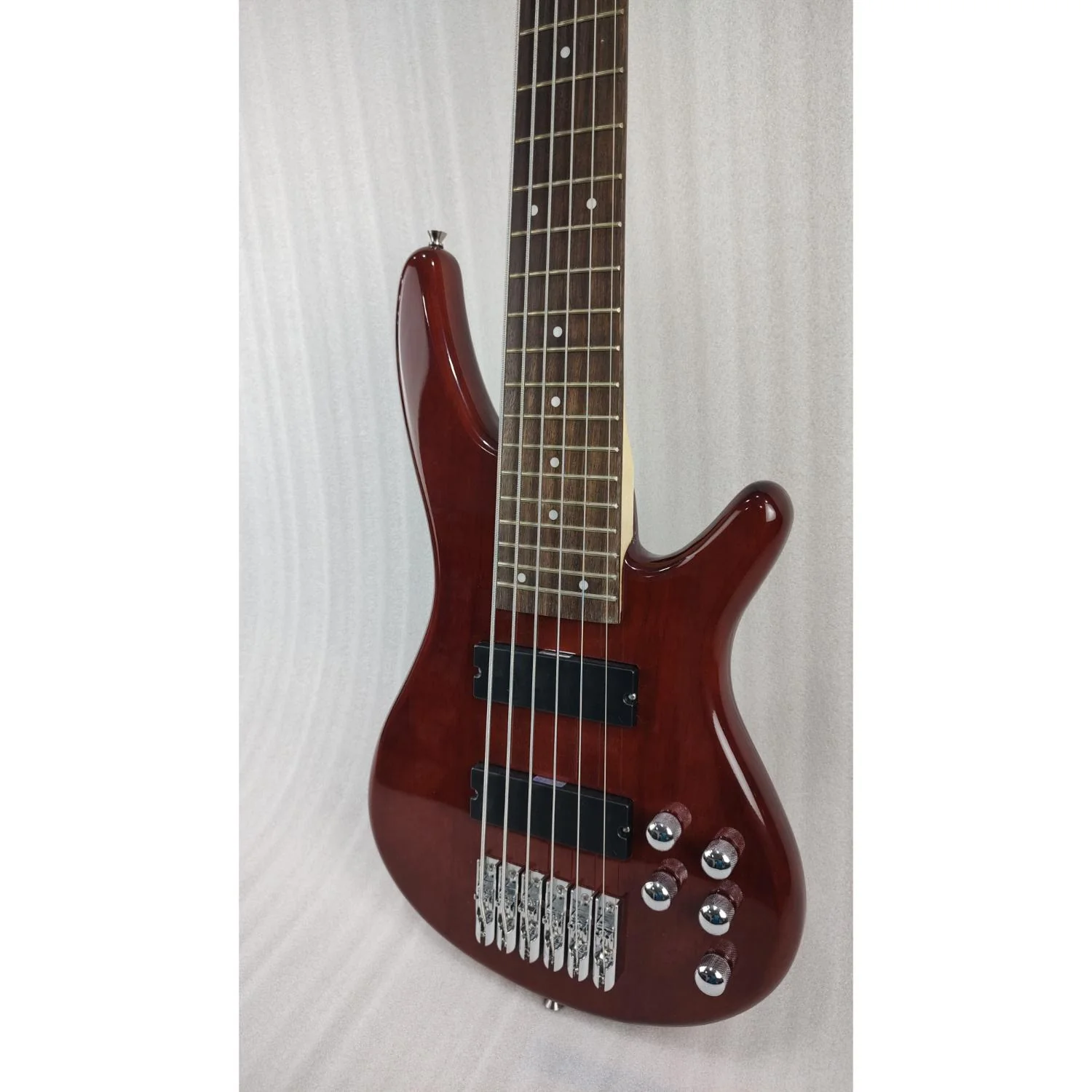 Vault Performer Pro RB6 Six String Electric Bass Guitar - High Gloss Solid Mahogany - Open Box - Image 3