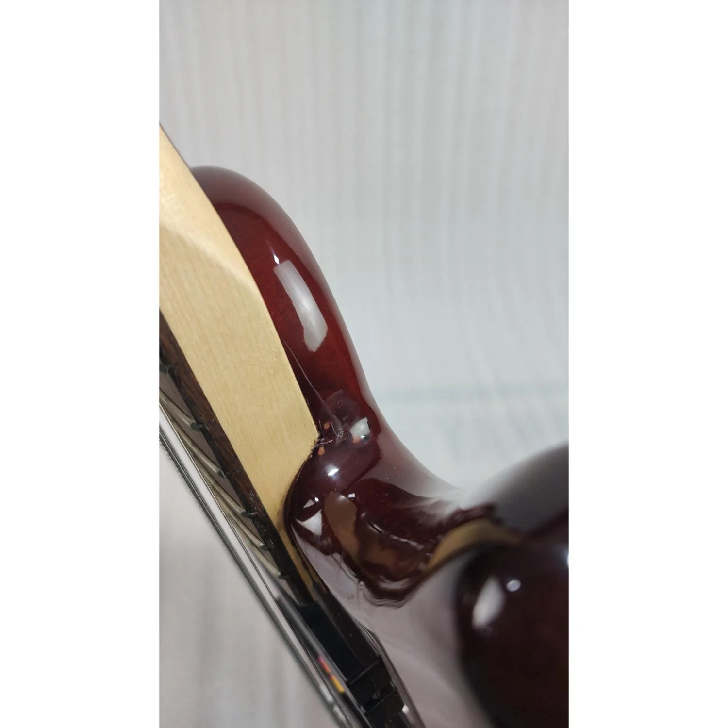 Vault Performer Pro RB6 Six String Electric Bass Guitar - High Gloss Solid Mahogany - Open Box - Image 6