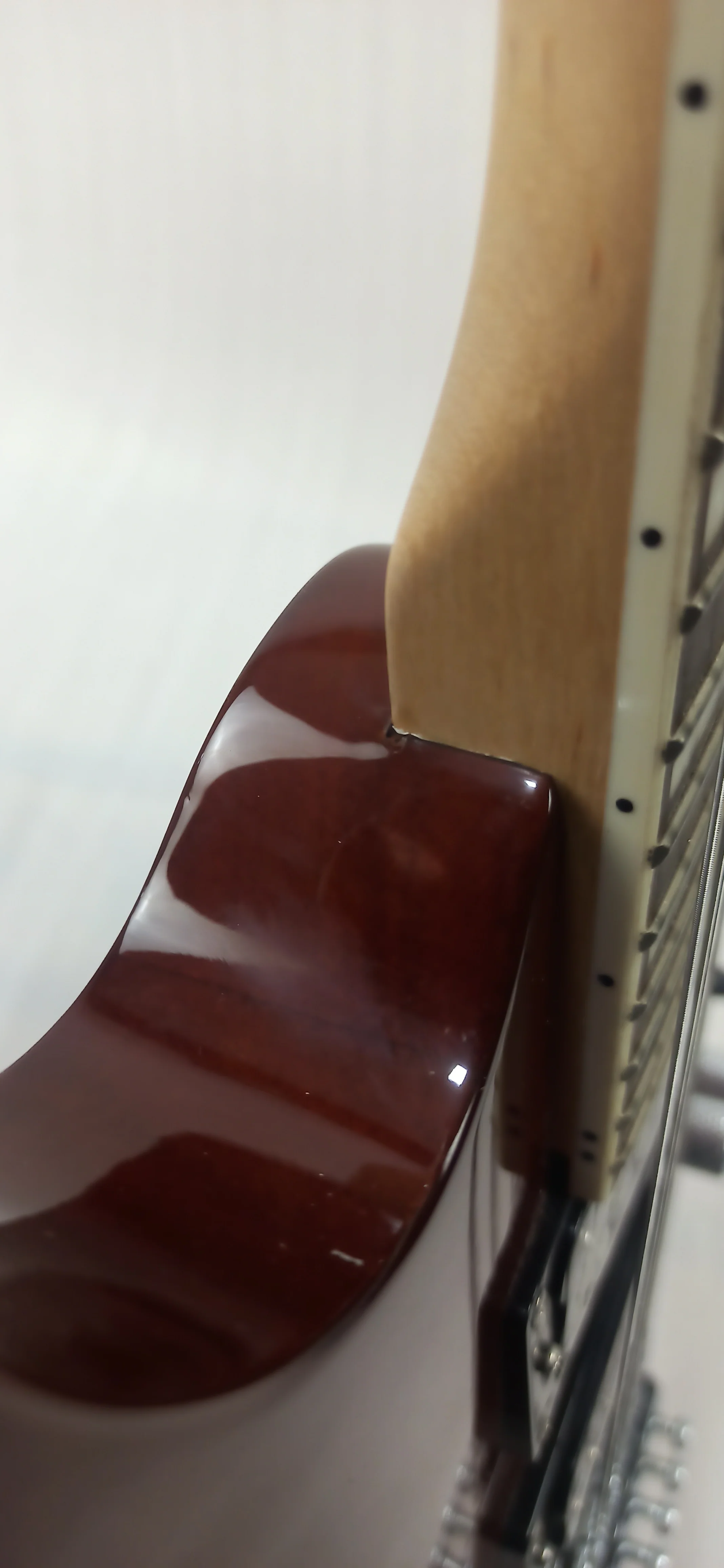 Vault Performer Pro RG 6 String Electric Guitar - High Gloss Solid Mahogany - Open Box - Image 4