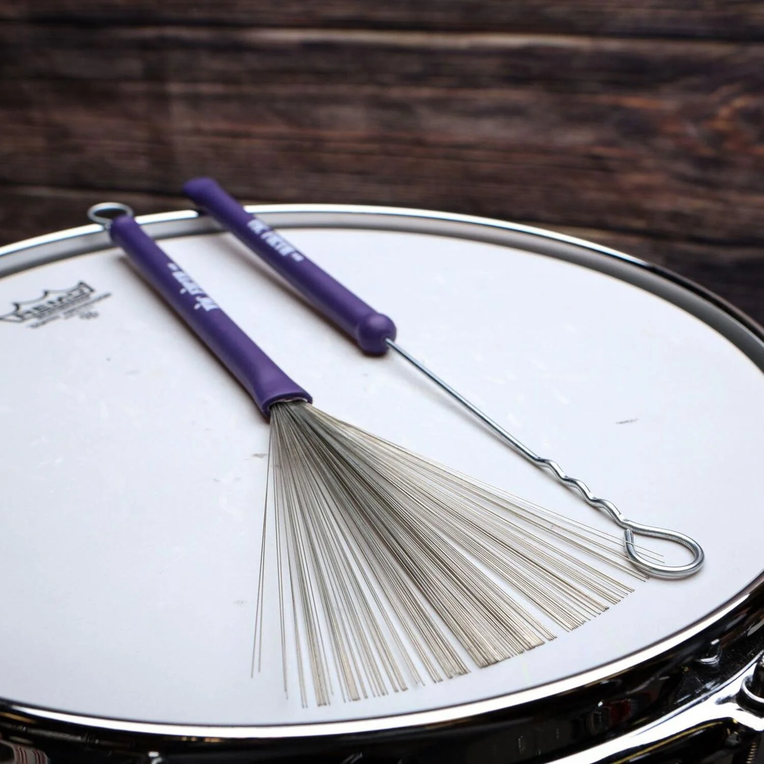 Vic Firth HB Drum Heritage Wire Brush - Image 6