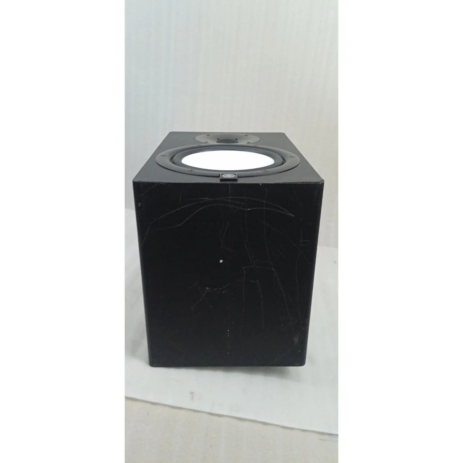 Yamaha HS8 Powered Studio Monitor Speaker - Single - Open Box B Stock - Image 3